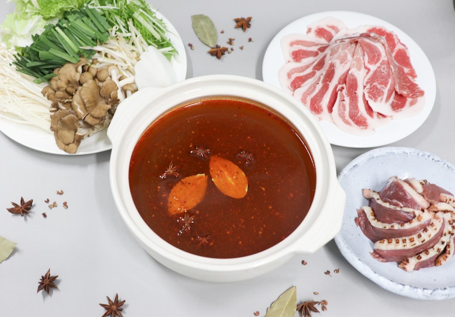 冬季限定にて「おうちで簡単！薬膳火鍋”～麻辣～」が新登場
